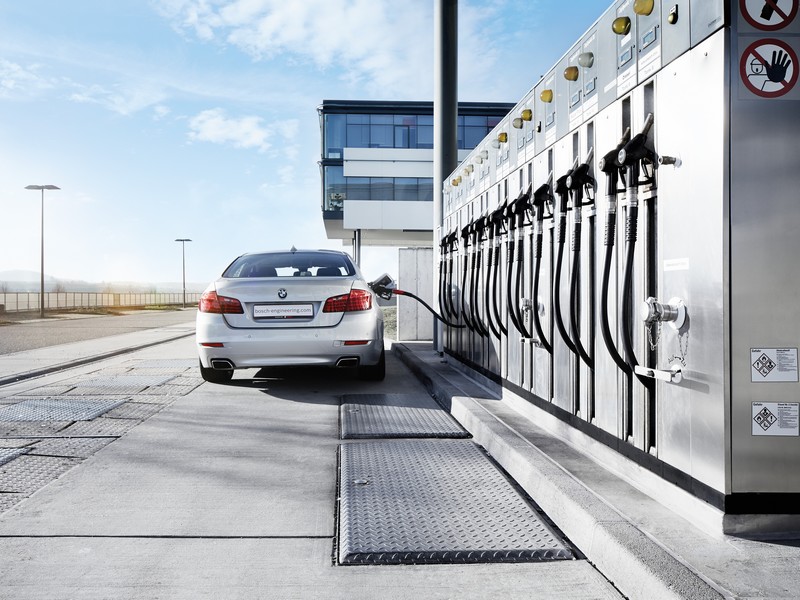 Syntetická paliva přeměňují CO2 na surovinu